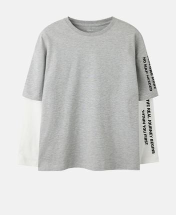 Long-sleeved top