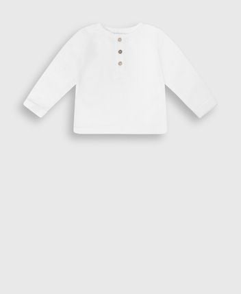 Long-sleeved top