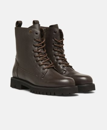 Lace-up ankle boot
