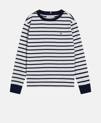 Long-sleeved top