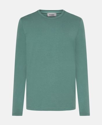 Long-sleeved top