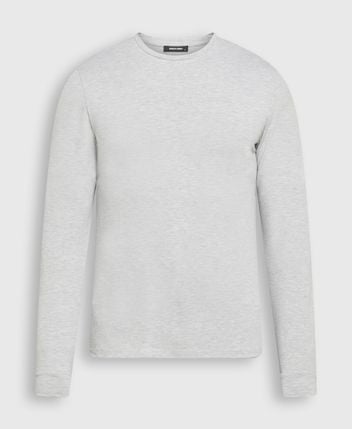 Long-sleeved top
