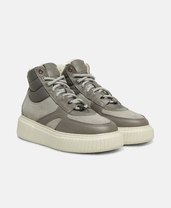 Platform sneakers