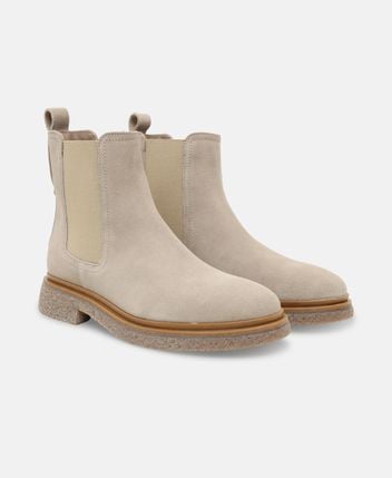 Chelsea boots