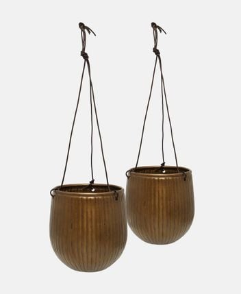 Plant hanger