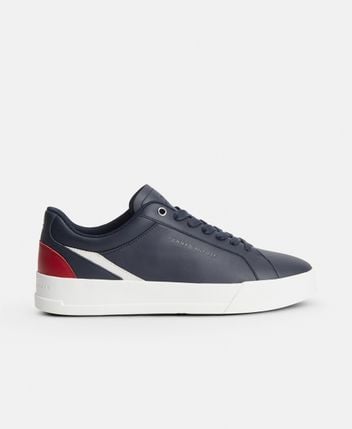 Sneakers Court