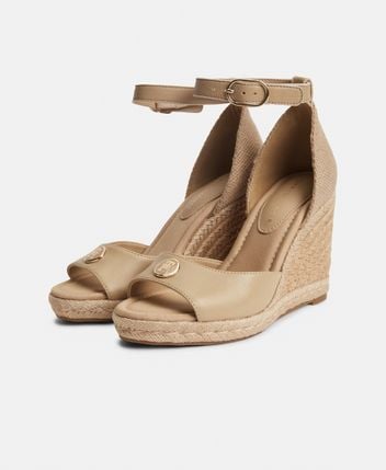 Wedge sandals