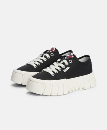 Platform sneakers