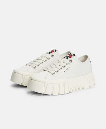 Platform sneakers