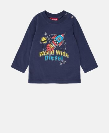 Long-sleeved top