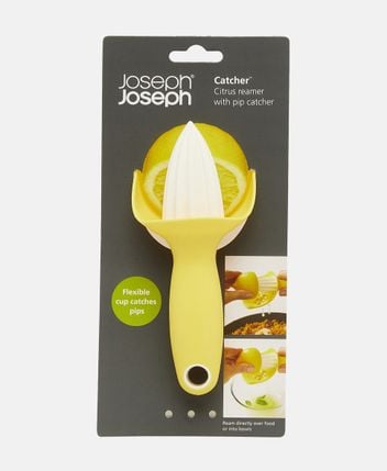 Citrus juicer