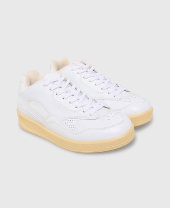 Sneakers Basket