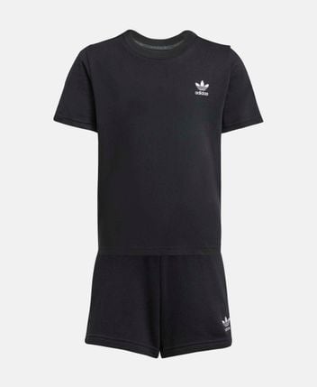 T-shirt and shorts set