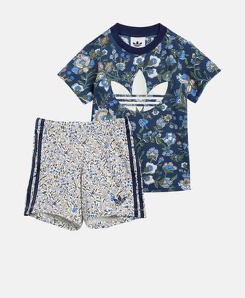 T-shirt and shorts set