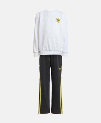 Track suit