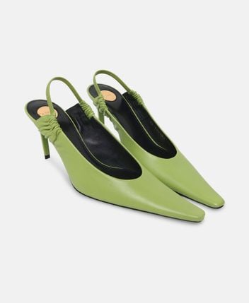 Slingback pumps
