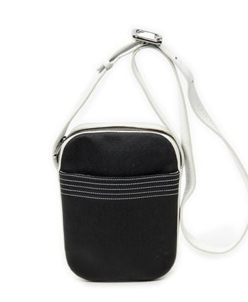 Pre-loved Shoulder bag Messenger