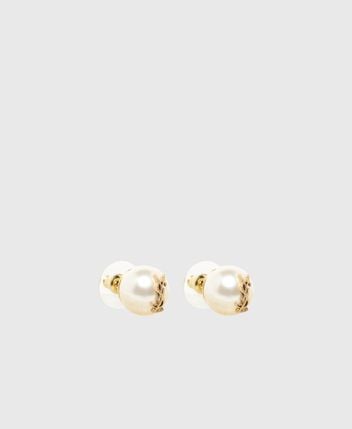 Earstuds