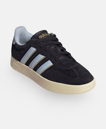Training shoes