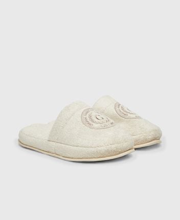 Slippers Crest