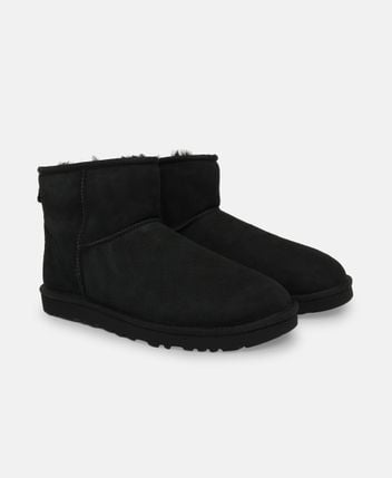 Snow boots