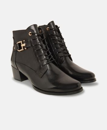 Lace-up ankle boot Jolene