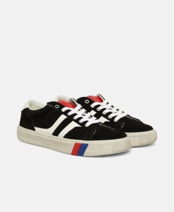Platform sneakers