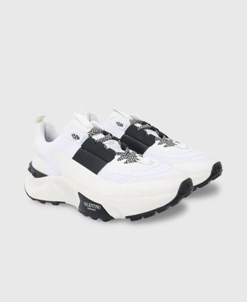 Sneakers True Act