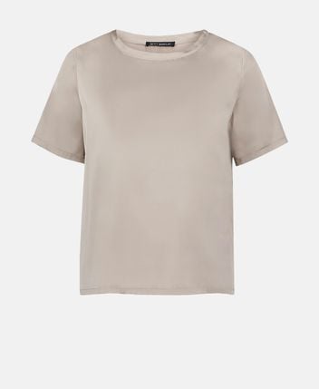 Short-sleeved blouse