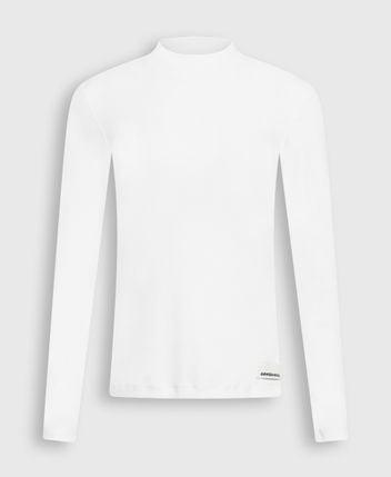 Long-sleeved top