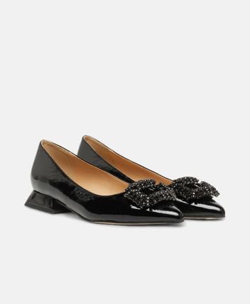 Ballet flats