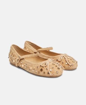 Ballerina flat with straps