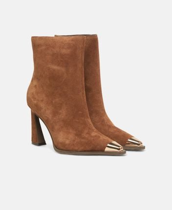 Ankle boots
