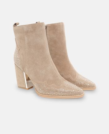 Ankle boots
