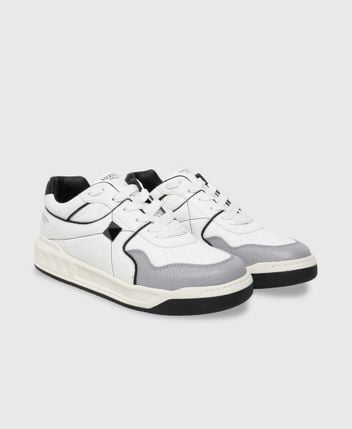 Sneakers One Stud