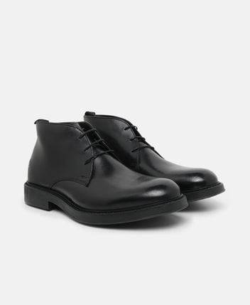 Desert boots