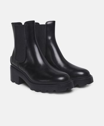 Chelsea boots