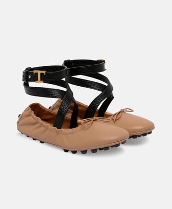 Ballerina flat with straps
