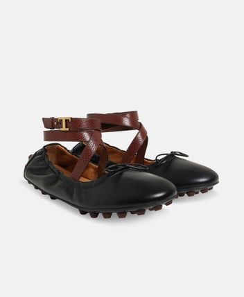 Ballerina flat with straps