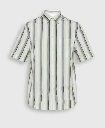 Short-sleeved shirt