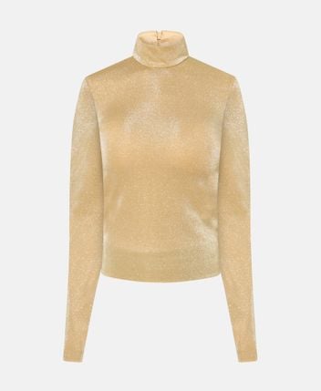 Long-sleeved top