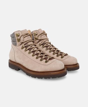 Lace-up ankle boot