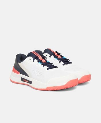 Tennis shoes