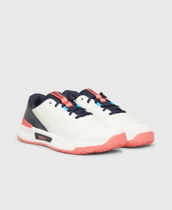 Tennis shoes