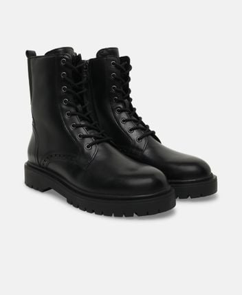 Lace-up ankle boot Bleyze