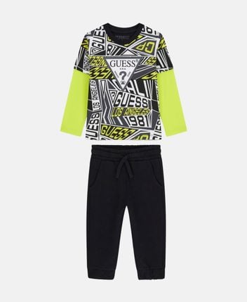 Long-sleeved top