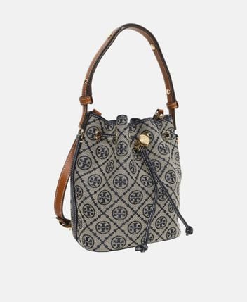 Bucket bag