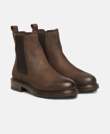Chelsea boots