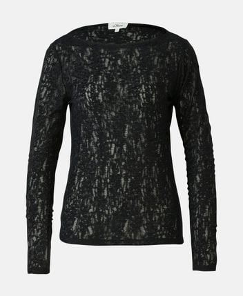 Long-sleeved top