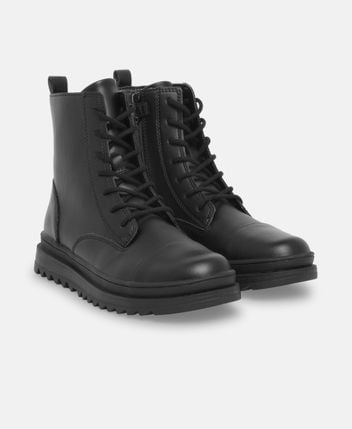 Lace-up ankle boot J Gillyjaw